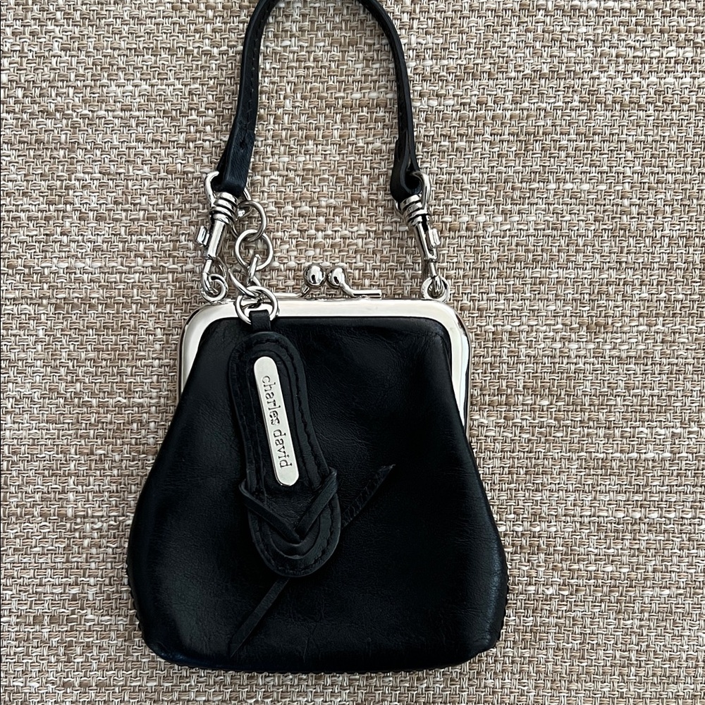 Charles David Black Leather Changeholder